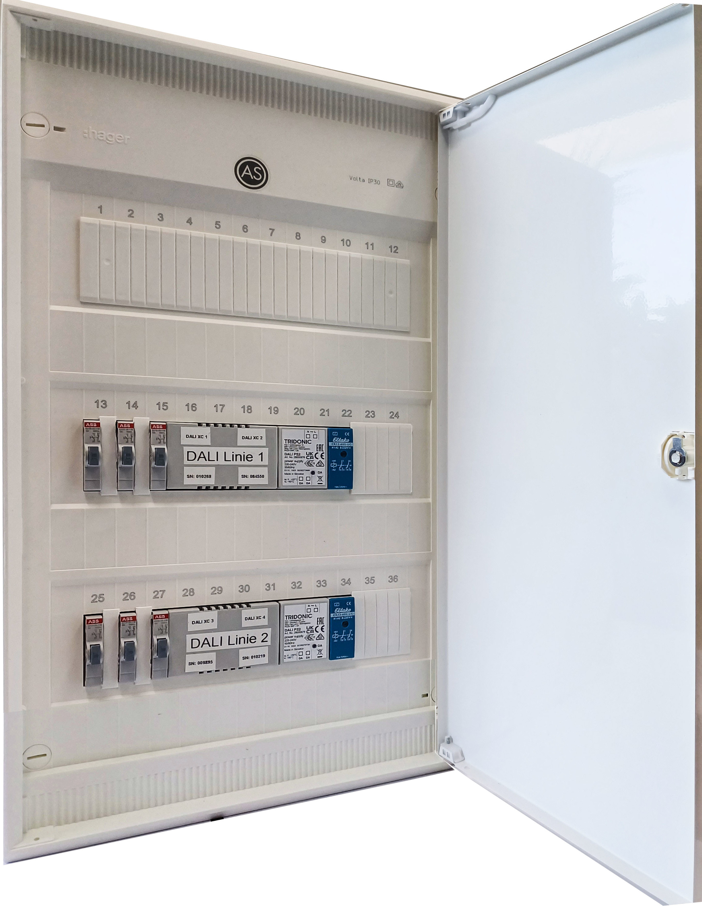 Produktbild DALI Compact Control Lichtsteuerungseinheit für 2 Sport/Tennisfelder