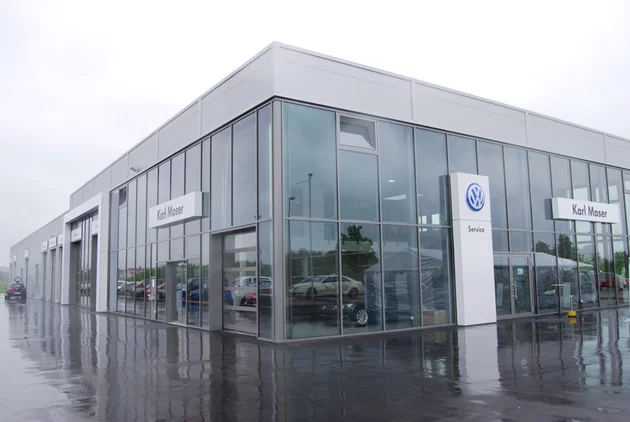 Außenansicht Autohaus Moser