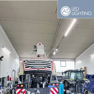 neue LED Beleuchtung in Landmaschinenwerkstatt